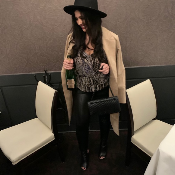 Christina - Picture 4 of 4